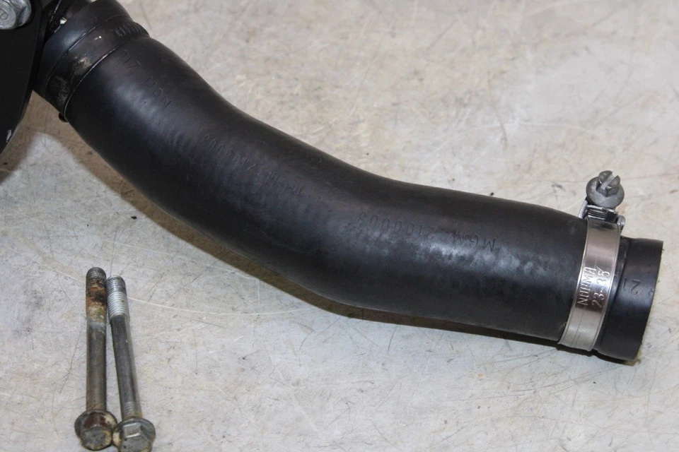 1997 TRIUMPH DAYTONA T595 OEM ДВИГАТЕЛЬ ВОДЯНОЙ НАСОС ОХЛАЖДАЮЩЕЙ ЖИДКОСТИ - Изображение 3 из 4