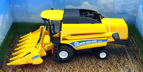 Burago 18cm long 18-31722 - New Holland TCS.90 Combine Harvester - Yellow - Picture 4 of 5