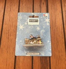 Hershey's Holiday Village Holiday Deliveries Train Depot-Kmart 2001