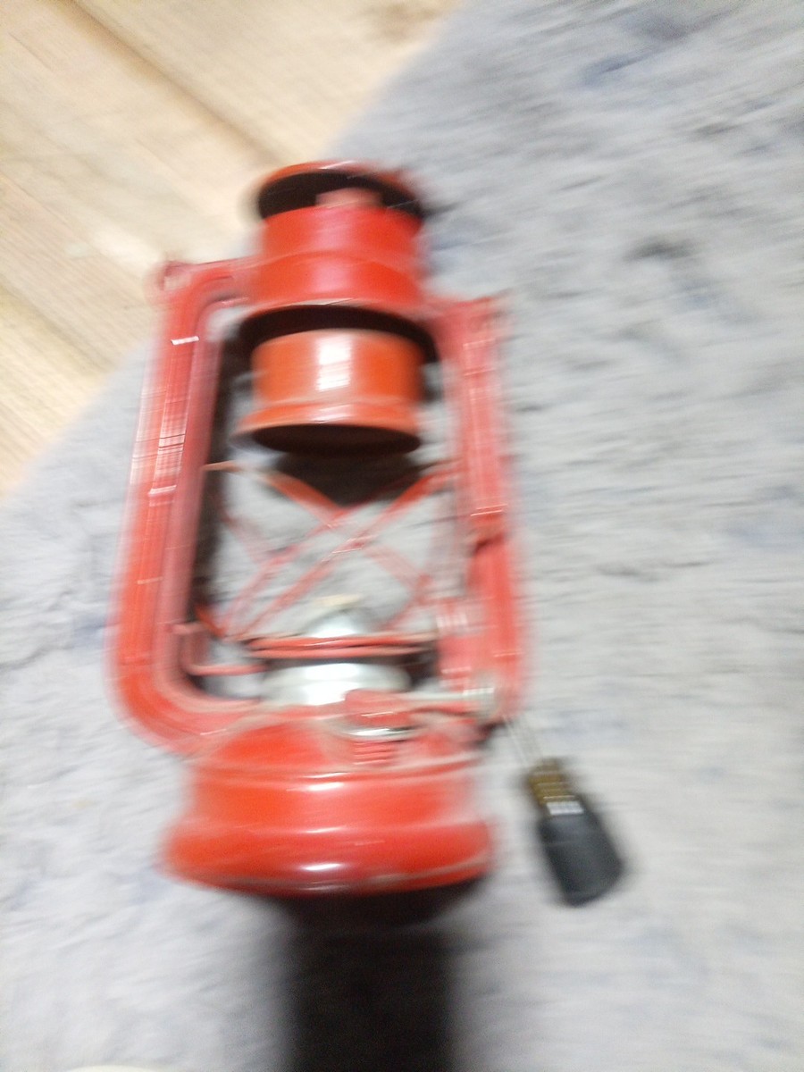 Vintage Winged Wheel Red Lantern No.350 7.5 inch tall Made