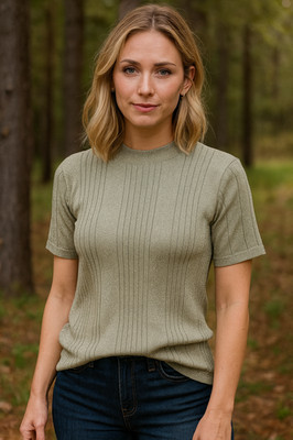 Short Sleeved Sweater w/ Silver Thread, Tag Says XL But it Fits Like a Large