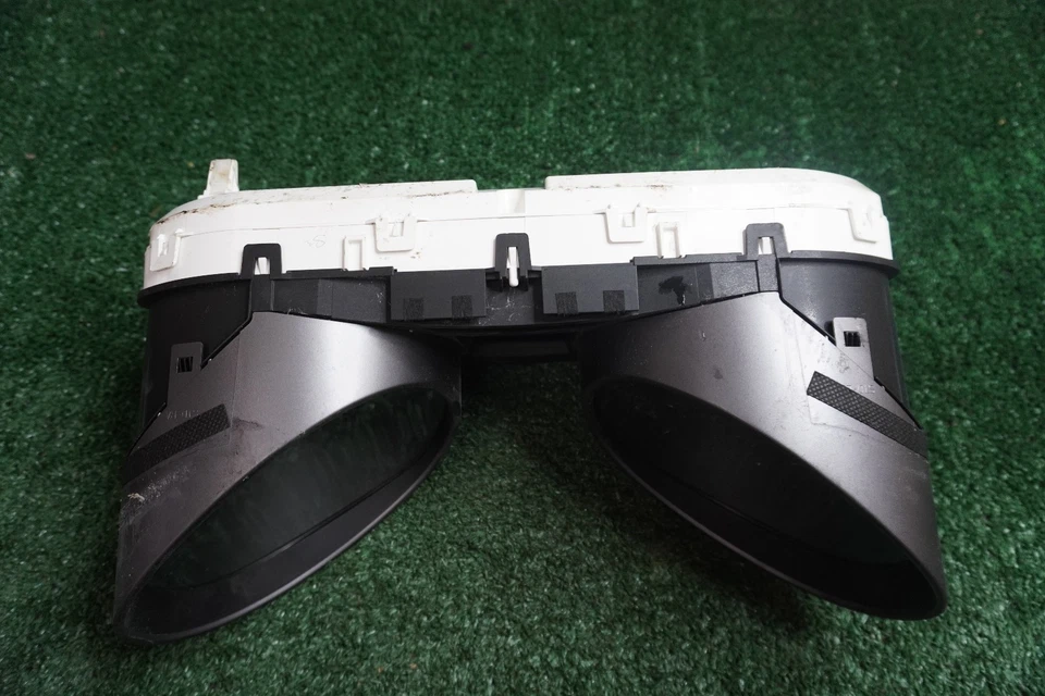 2018 HYUNDAI Santa Fe Sport medidor de velocidade cluster fabricante de equipamento original 135K milhas 940214Z030 - Imagem 4 de 4