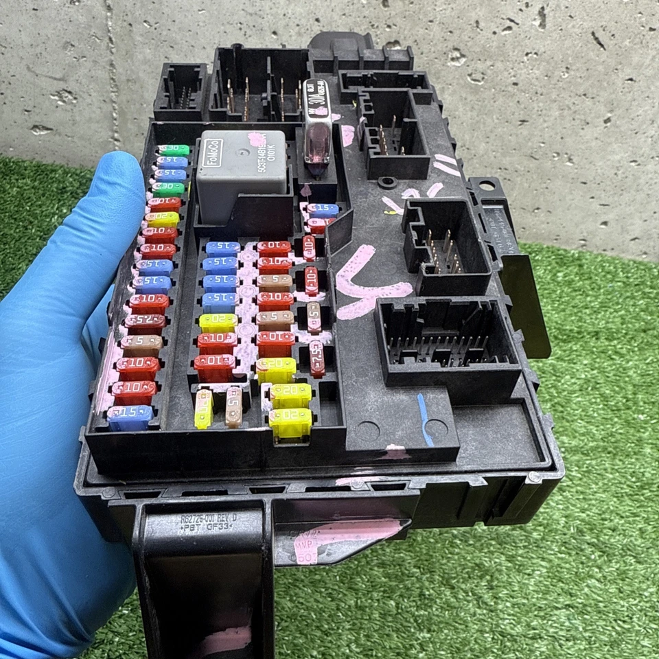 Ford Expedition 2007-2011 interior caja de fusibles panel módulo de unión al1t 15604 anuncio Foto 4 de 4