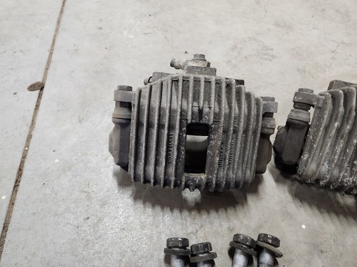 85 Corvette PAIR FRONT BRAKE CALIPER BRACKETS Carriers 84 86 87 - Picture 2 of 6