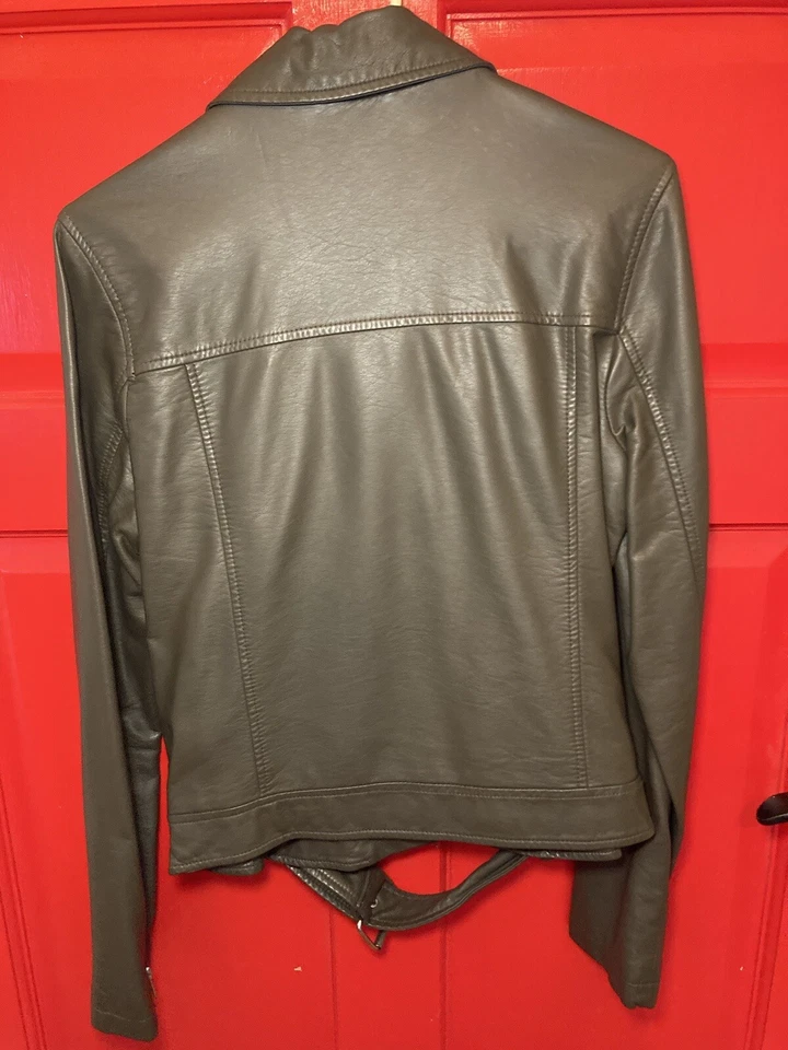 Mujer XXI Imitación Cuero Verdoso Moto Cremallera Chaqueta Cinturón Cintura Mediana Suave Mantequilla Foto 2 de 4