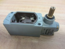 Allen Bradley Z-16065 Operating Head Z16065 w/Body