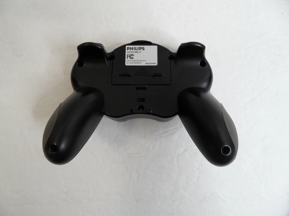 Phillips Wireless PC Game Controller SGC2910BB/27 - Image 3 of 4