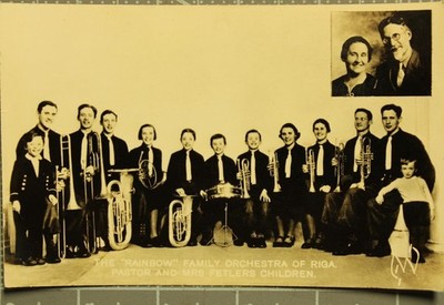 Rainbow Family Orchester Pastor & Mrs Felters Children Evanston IL Photo (S1