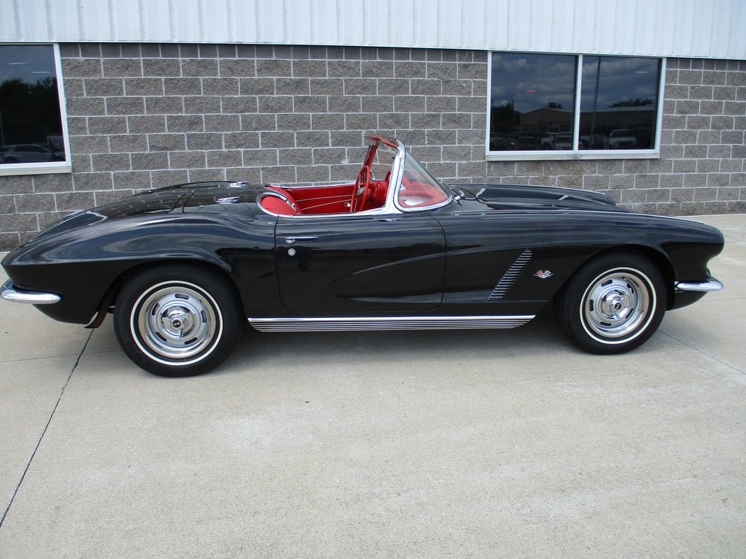 1962 Black Chevrolet Corvette   | C1 Corvette Photo 8