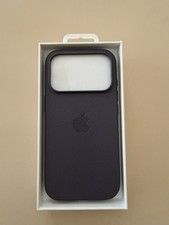 Genuine Apple iPhone 17 Pro TechWoven case with MagSafe - Purple