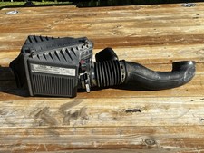 01-06 Gm Sierra Silverado 2500 8.1l Air Cleaner Box Tube Maf Clamp Assembly Oem