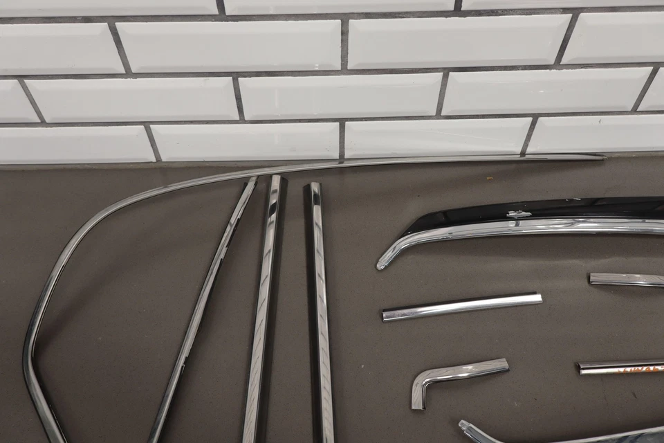 Honda Prelude 1985 exterior ventana trasera y cuarto de ventana kit de moldura *11 piezas* Foto 3 de 4