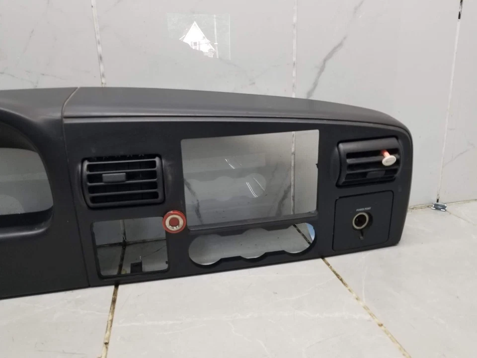 Ford F350 2005 cuadro de instrumentos bisel de tablero con rejillas de ventilación #009724 Foto 4 de 4