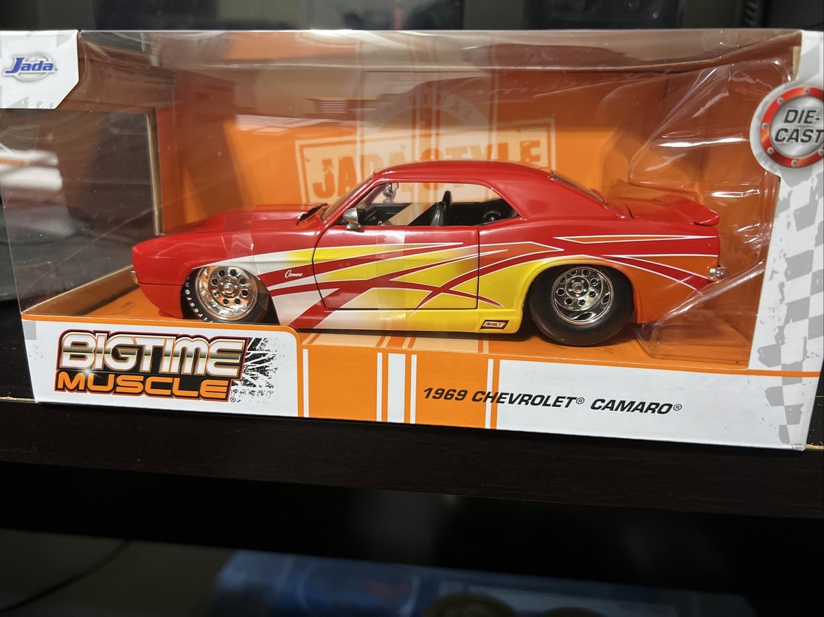 1:24 ワイスピ 1969 CHEVROLET CAMARO BIG RED 1969 Chevrolet Camaro By Jada - Fast And Furious Diecast