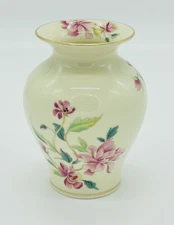 Lenox Barrington Collection Floral Vase USA Made PRISTINE CONDITION 5.75” Tall