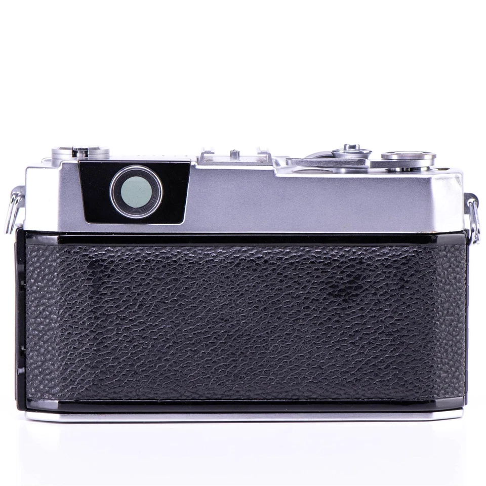 Cámara Petri E.Bn | Objetivo Orikkor 45 mm f1,9 | Blanco | Japón | 1960 Foto 3 de 4