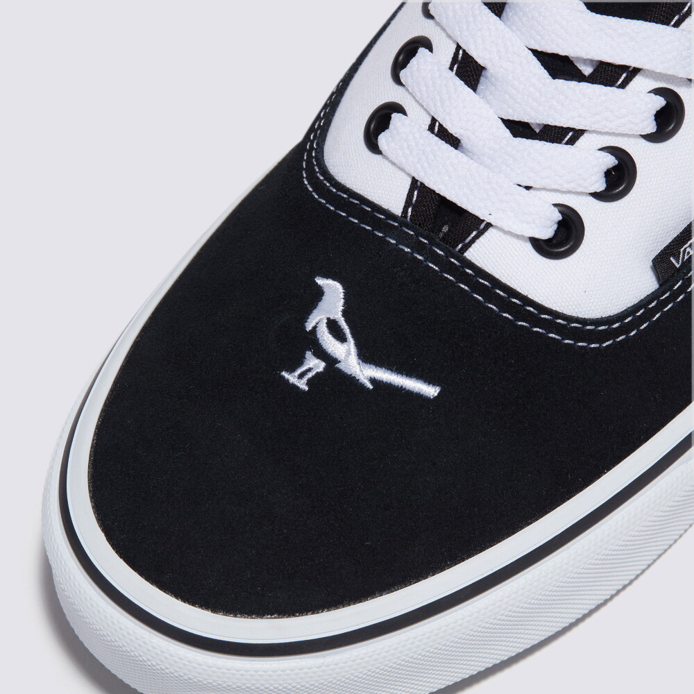 VANS★AUTHENTIC★兼用★BIRDS BLACK/TRUE WHITE New Vans Authentic Birds Black/True White Sneakers Low-Top