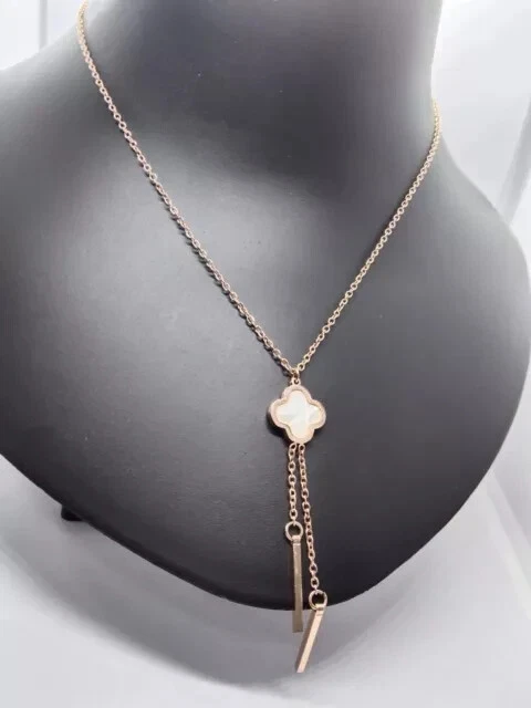 Collar colgante de acero titanio en forma de trébol madreperla regalo de Navidad Foto 3 de 4