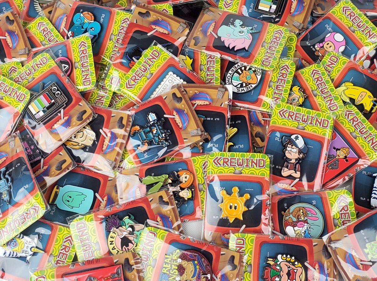 Bulk Video Game & Cartoon Enamel Pin Lot Convention Booth Vendor Wholesale  Pins