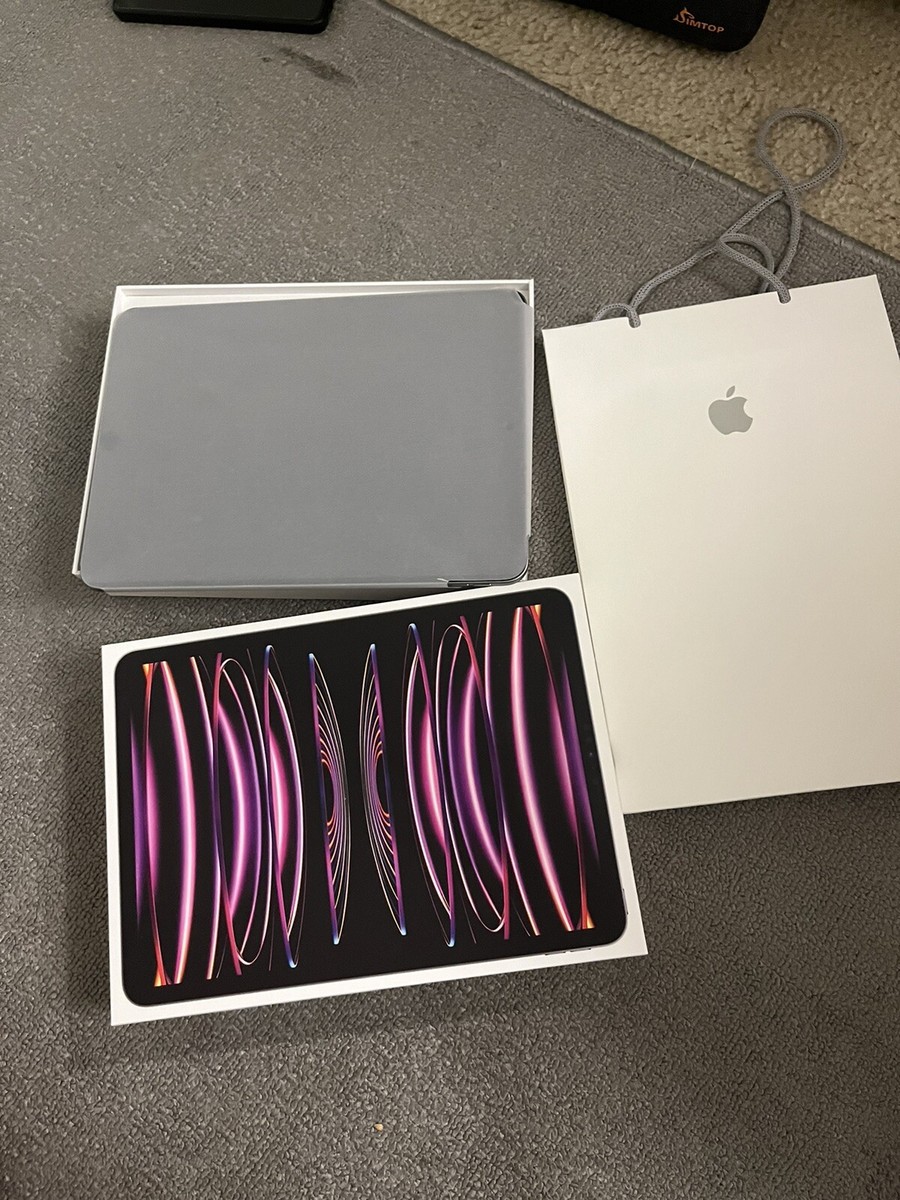Apple iPad Pro 4th Gen. 128GB, Wi-Fi, 11in - Silver Apple iPad Pro 4th Gen. 128GB, Wi-Fi, 11in - Silver