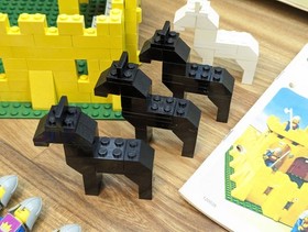 Lego 375 Yellow Castle 100% Original Box RARE Box Knights Vintage Knights Castle