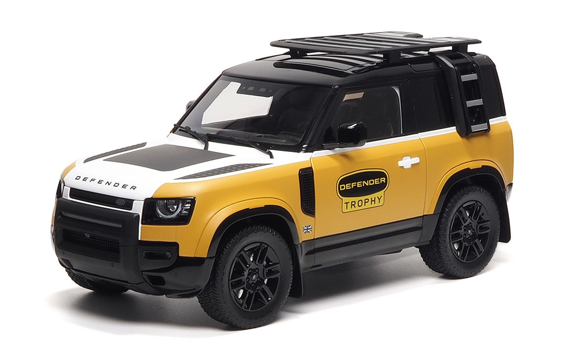 Almost Real 1/18 LAND ROVER DEFENDER 90 TROPHY EDITION 2023 Diecast - 810710