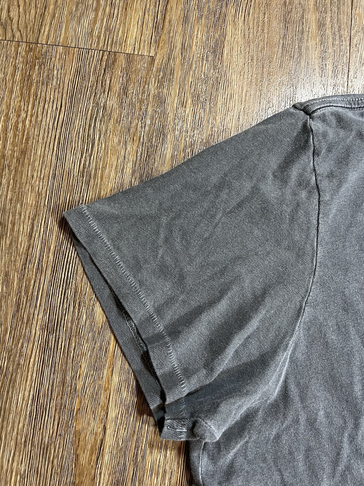 Outerknown Men's Groovy T Gray 100% Organic Cotton T-Shirt L vintage style