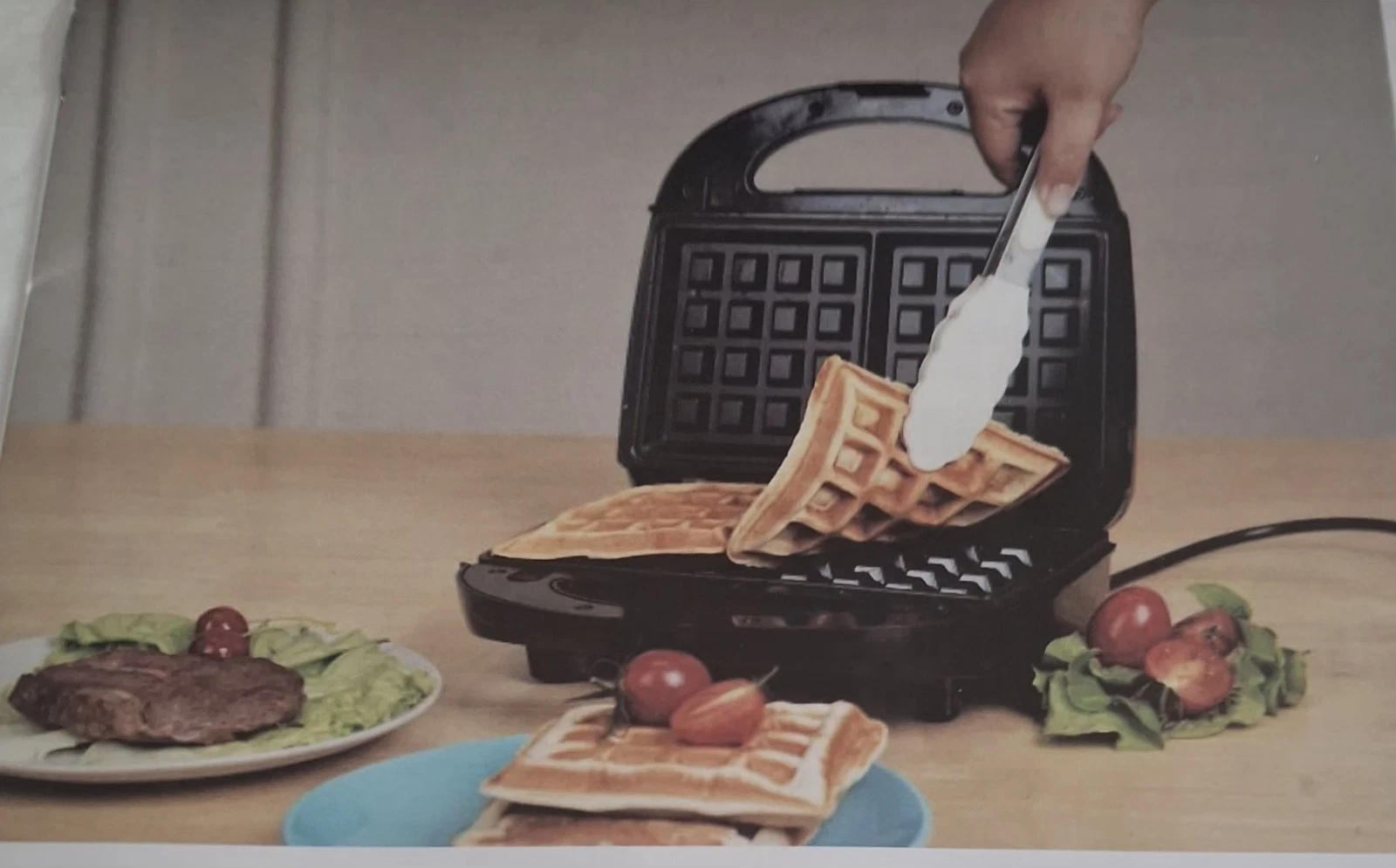 3-in-1 Waffle & Sandwich Maker – Non-Stick Plates – 750 Watts Electric Breakfast