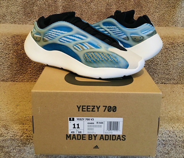 yeezy 700 nazareth