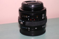 Zoom Minolta AF 35-70 mm F4 Macro + 2 bouchons