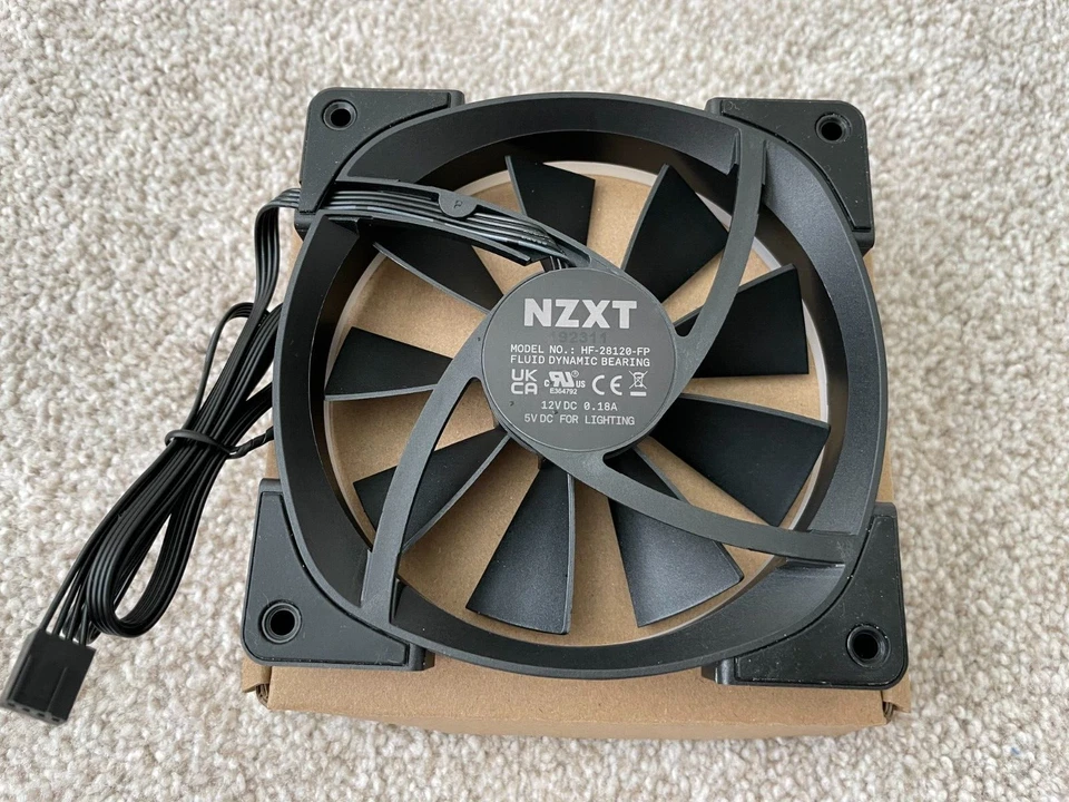 NZXT AER RGB 2 120mm RGB Fluid Dynamic Bearing PWM Fan BLACK - Image 2 of 4