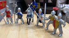SAFARI LTD Medieval Mini Figures Knights Warhorse Lot Of 7