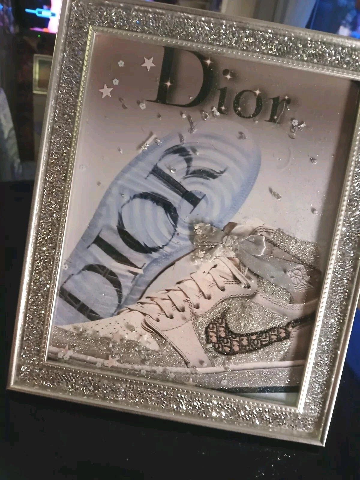 CHAUSSURES DIOR FORMATD CRISTAL PHOTO DIAMANT AVEC CADRE PAILLETTES MURALES 8X10