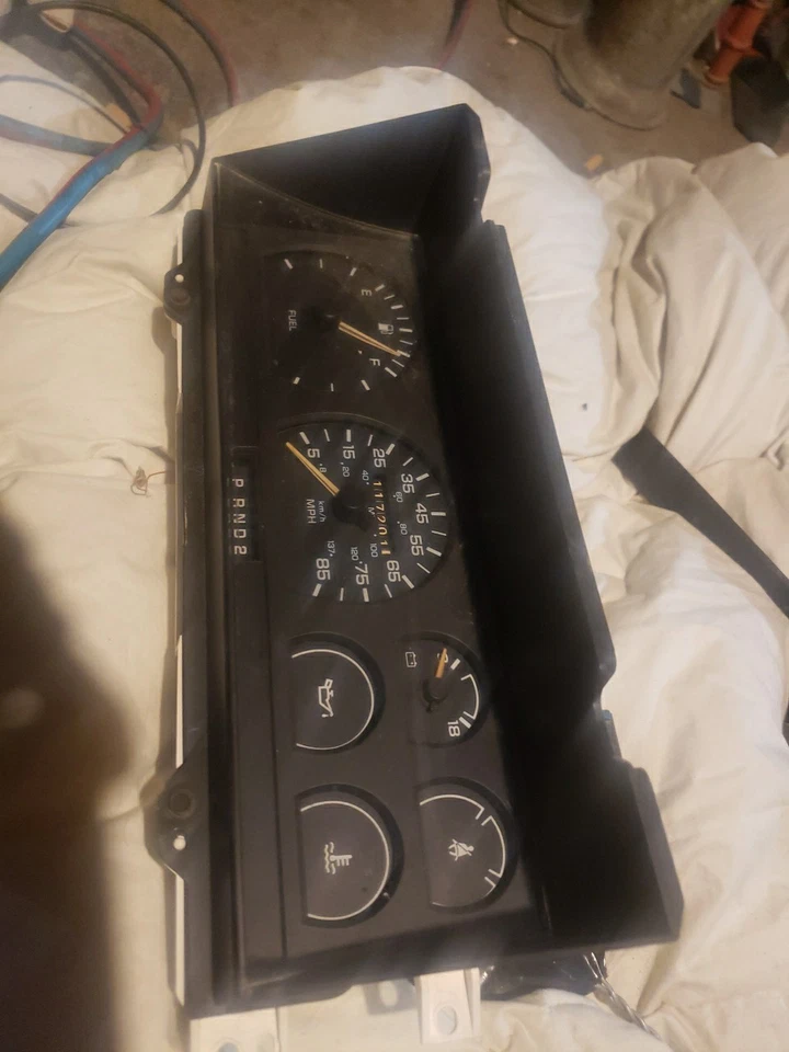 Cuadro de instrumentos velocímetro Dodge Dakota 1987-1989 OEM millas Foto 4 de 4