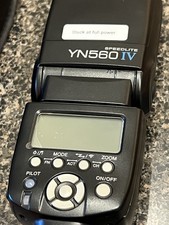 YONGUNO Speedlite YN560 IV Flash Camera Accessory READ