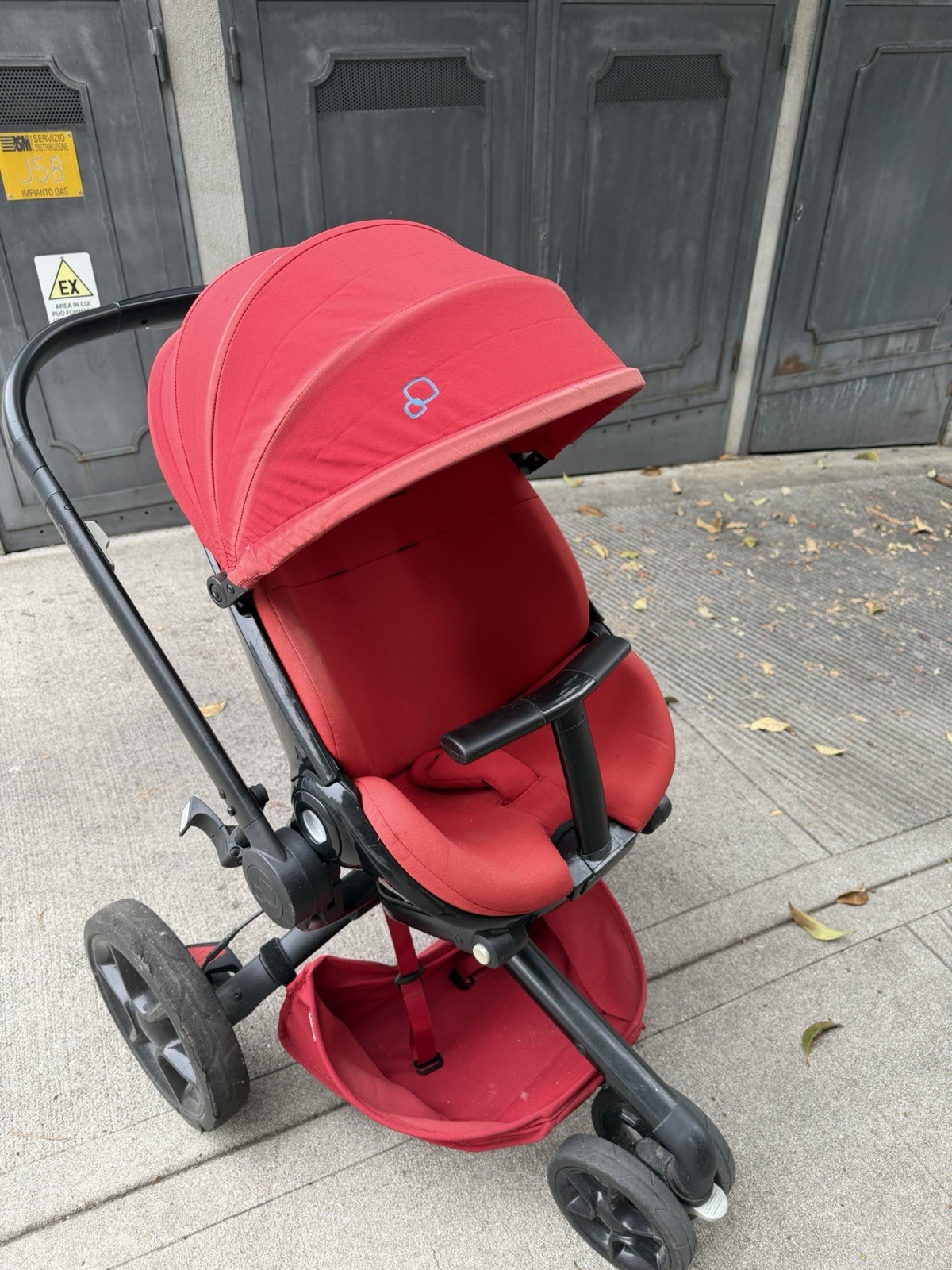 Quinny + Maxi-Cosi combo passeggino con ovetto, rosso/nero pieghevole — foto 7