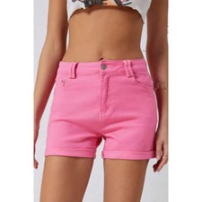 Buttoned Shorts with Pockets