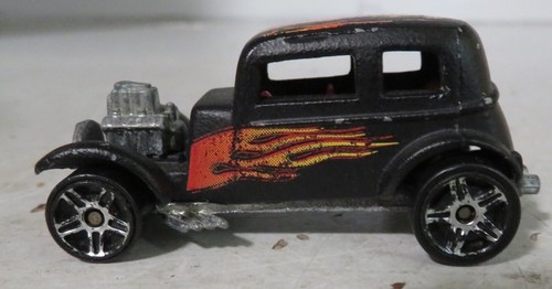 1968 Hot Wheels RARE Classic '32 Ford Coupe Vicky Flat Black with Orange Flames - Picture 6 of 12