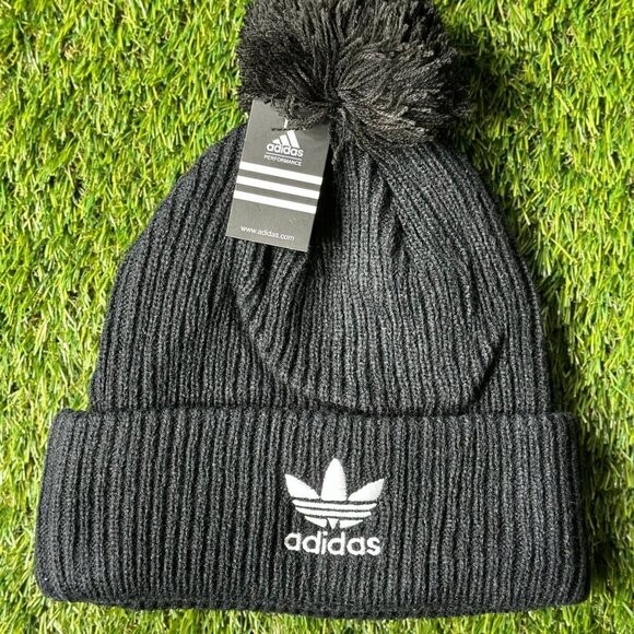 adidas originals logo bobble hat