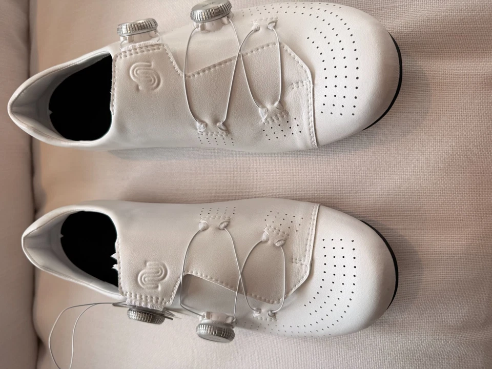 Zapatillas de ciclismo Nimbl nuevas, nunca usadas-Exceed Ultimates; talla 44/US 10  Foto 2 de 4