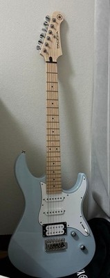 Yamaha Pacifica112VM E-Gitarre Ice Blue mit Koffer und Garantie