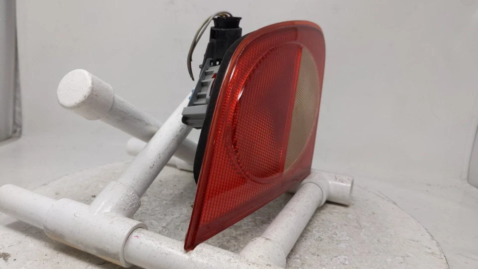 Luz trasera lateral del conductor Mercedes-Benz E300 1996-1999 OEM YTFYO Foto 4 de 4