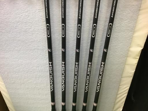 Bridgestone 233HF 5S Iron Set Stiff Right-Handed VANQUISH Bridgestone 233HF 5S Iron Set Stiff Right-Handed VANQUISH