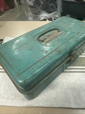 Vintage Green Fishing Tackle Box Made In USA Hiawatha Quality