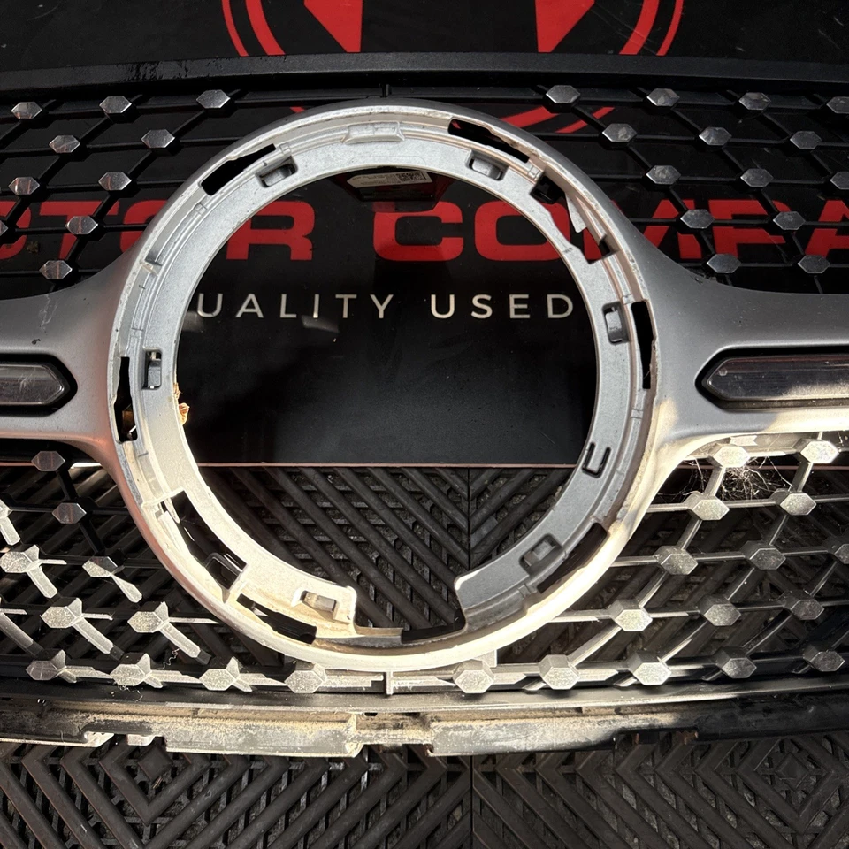 Parachoques delantero genuino MERCEDES GLC C253 cupé parrilla de diamante A2538809504 2019-2023 Foto 2 de 4