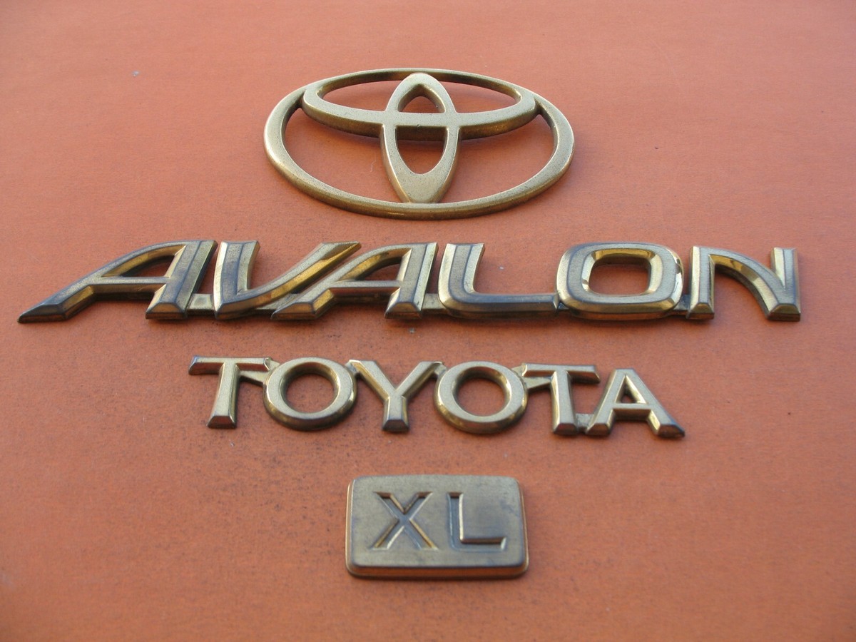 AVALON SYMBOL アバロン 1995 TOYOTA AVALON XL REAR LID GOLD EMBLEM LOGO BADGE SIGN SYMBOL