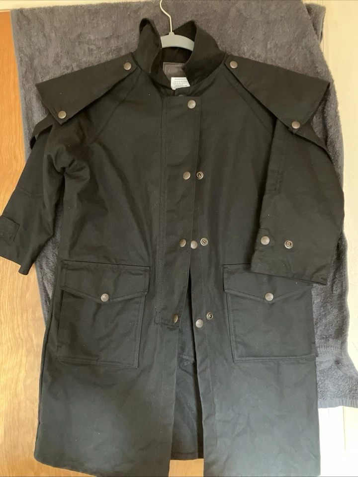 Chaqueta Outback Trading Co Swagman pequeña de piel aceitosa plumero con capucha trasera negra Foto 4 de 4