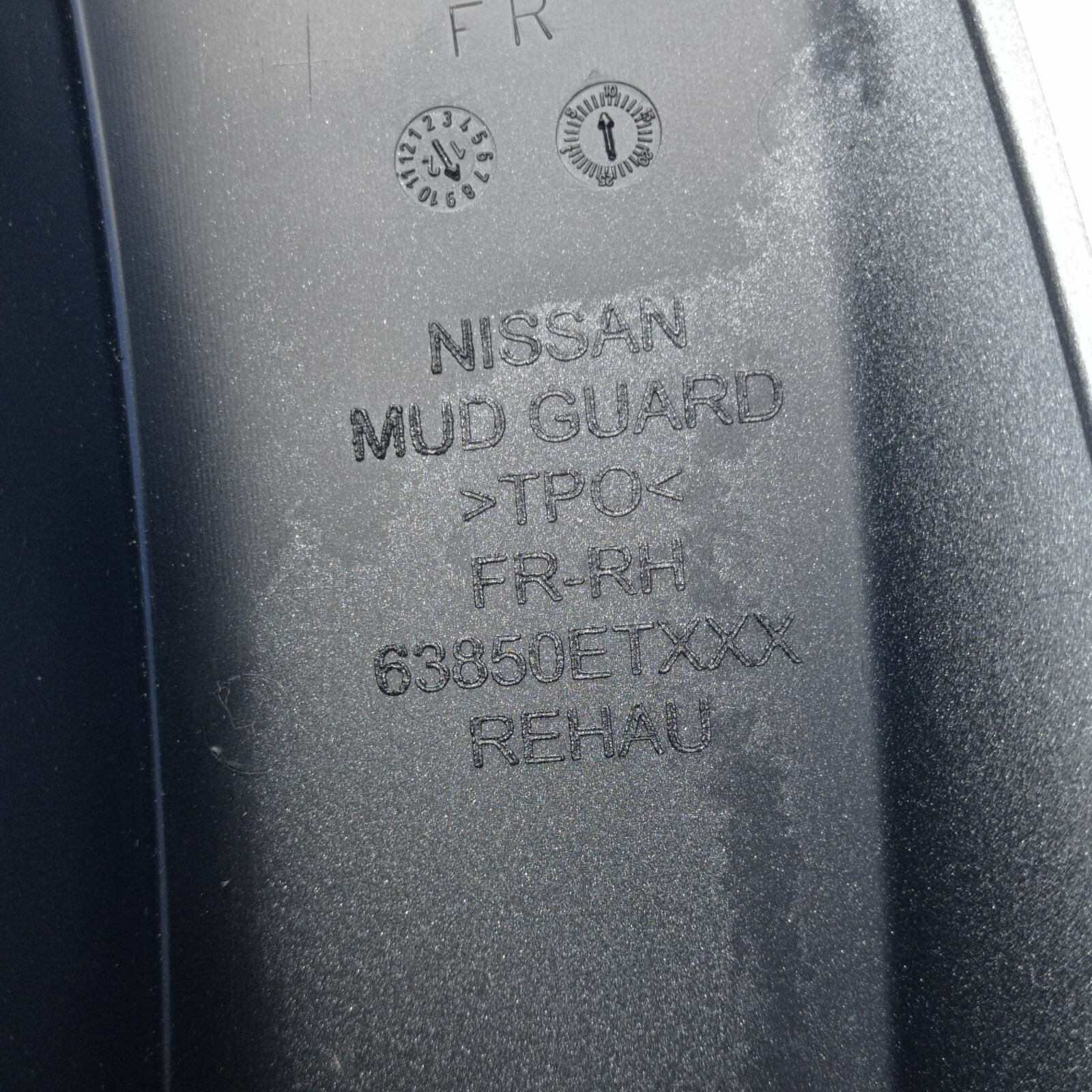 999J2LT00003 Genuine Nissan Parts SENTRA Splash Guards Set Front