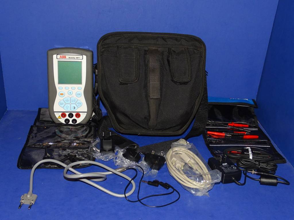 ABB DHH810-MFT Modular Calibrator with HART Communications DHH810-4010-12-1-00