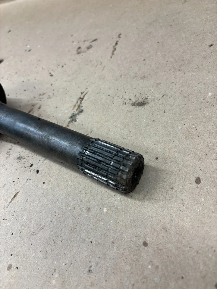 1981 86 1987 DODGE D100 D150 4WD 4X4 EJE EJE STUB 30 Y 19 SPLINE 1/2 TON OE Foto 2 de 4